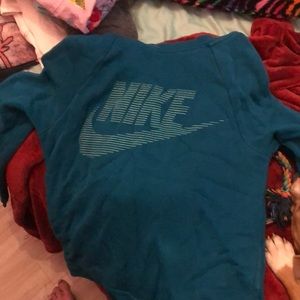 Nike sweat shirt